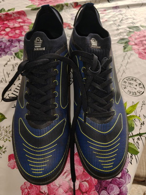 Admiral football shoes size 44 like new, black with cleats