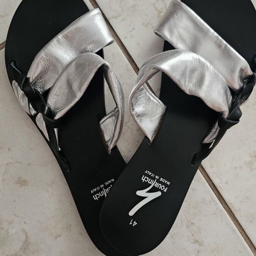 Four/inch slippers size 41 new, black and silver