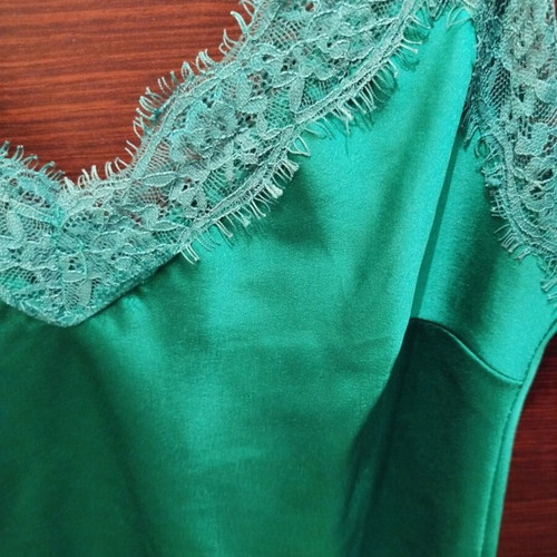 Green blouse size M, like new