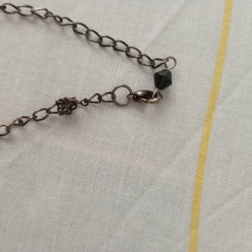 Necklace vintage with unique details, like new