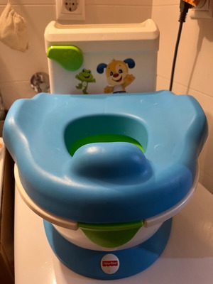 Fisher Price potty used with music and lights
