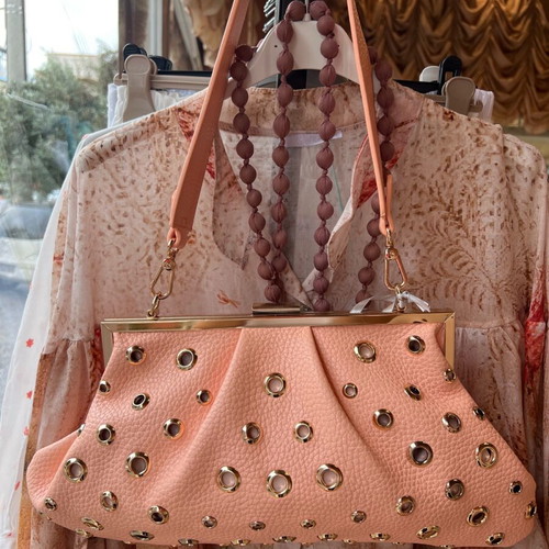 Handbag salmon color new with studs 44x25cm
