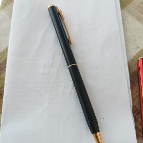 Pen like new, long-lasting