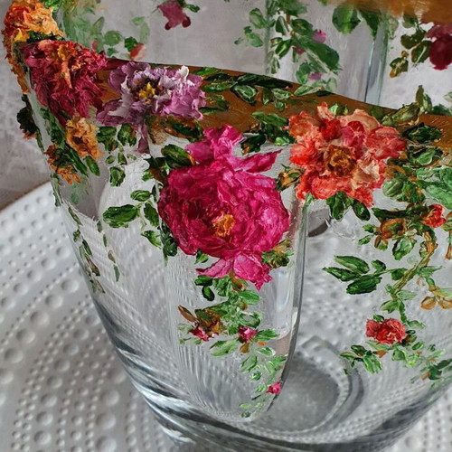Vase of solid crystal hand-painted, sculpture painting