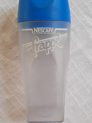 Vintage σεικερ Nescafe Frappe σαν καινούργιο, πλαστικό
