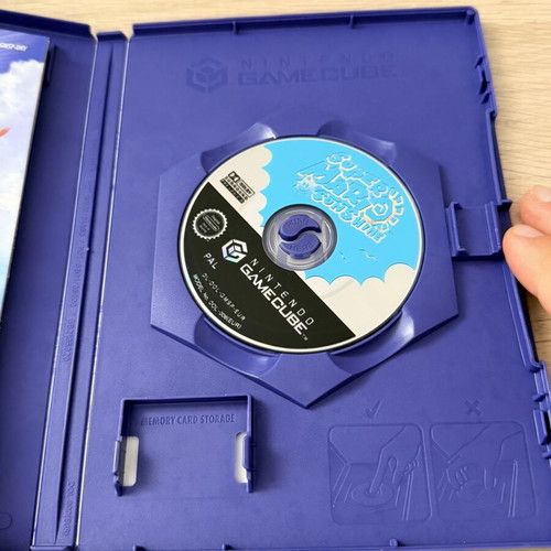 Super Mario Sunshine Nintendo GameCube game used with manual