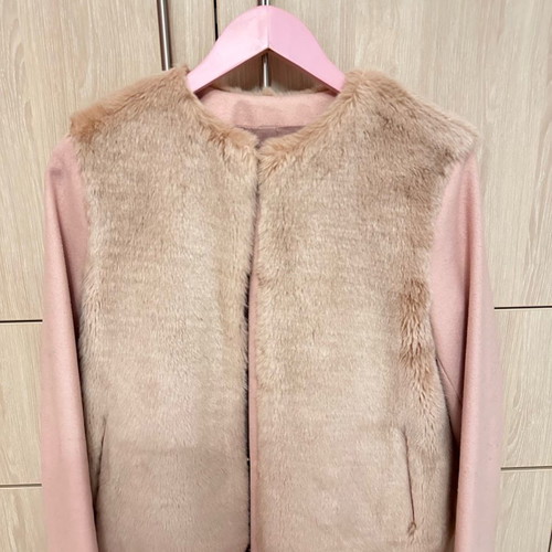 Zara medium coat with fur like new