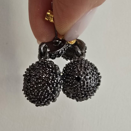 Parfois adjustable bracelet and earrings set like new, black and gold