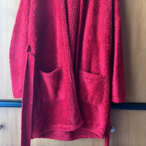 Fleece robe like new with belt, pockets and hood, red
