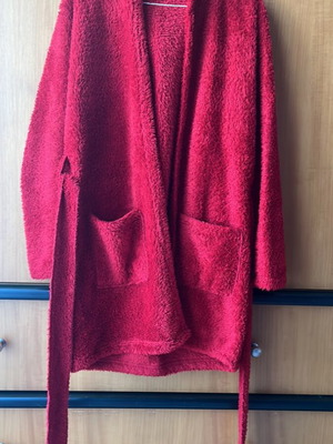 Fleece robe like new with belt, pockets and hood, red