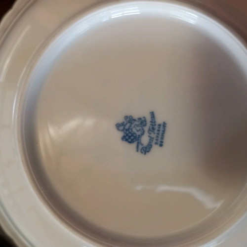 Bavaria salad set like new with deep bowl and 6 plates