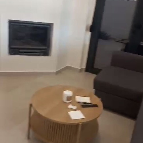 Coffee table with storage, like new, modern round design