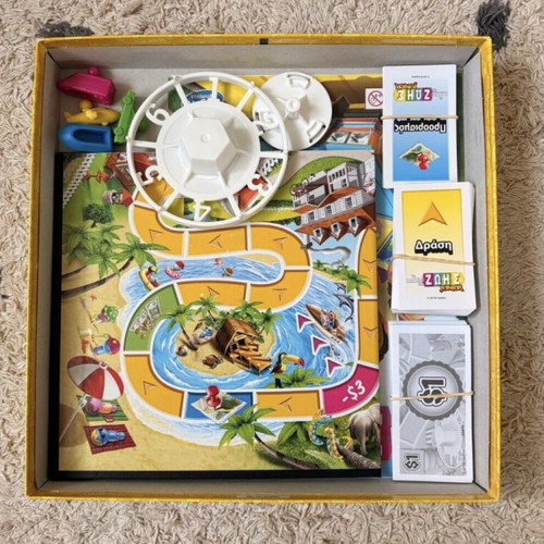 Hasbro Game of Life Junior board game like new