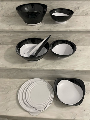 Tupperware Elegant bowls new