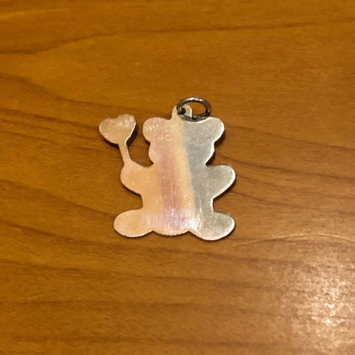 Silver pendant teddy bear with heart 925