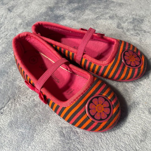 Saxo Blues Kids Slippers No 26 like new