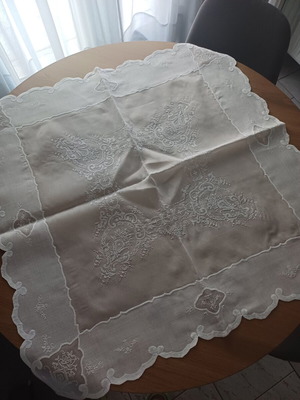 Square table linen white, like new, 88x88 cm