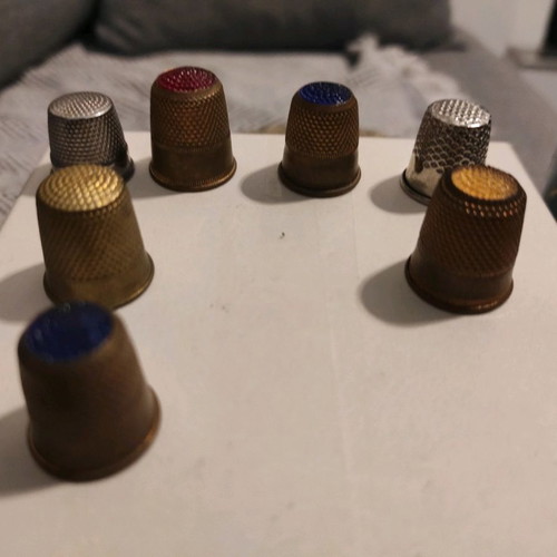 Lot of 7 vintage thimbles used