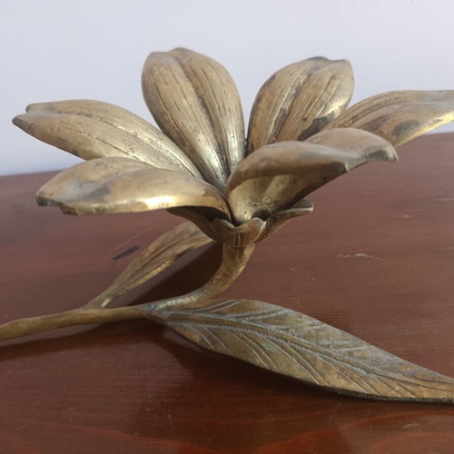Bronze lotus flower sculpture used, 23 cm length