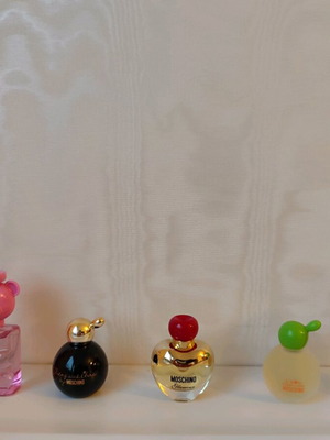 Moschino perfume miniatures new, all full