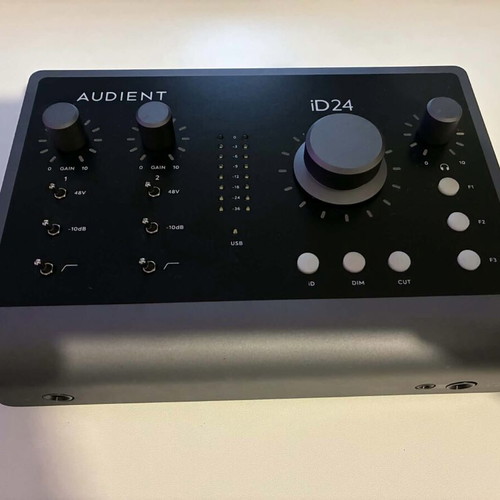 Audient ID24 like new