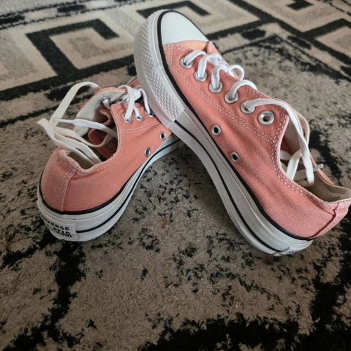 Converse women's shoes, pink