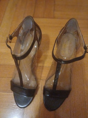 Γυναικεία πέδιλα Nine West μεταχειρισμένα, νούμερο 40, μαύρα