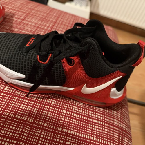 LeBron James Nike athletic shoes new, size 41, black and white