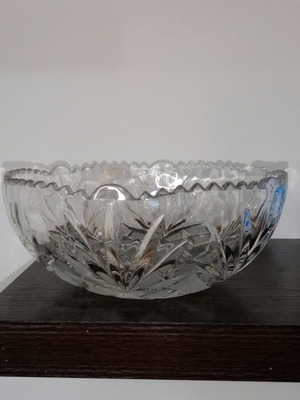 Large crystal fondue bowl like new with embossed designs and ice effect