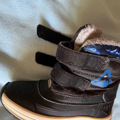 Boys' boots size 29, blue