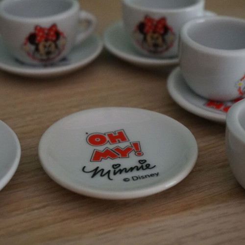 Disney Minnie Mouse porcelain tea set, new, 17 pieces