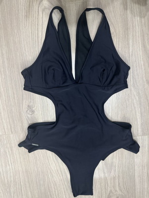 One-piece swimsuit used, size L, black