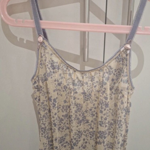 Benetton negligee like new, floral, size XS, beige and pink