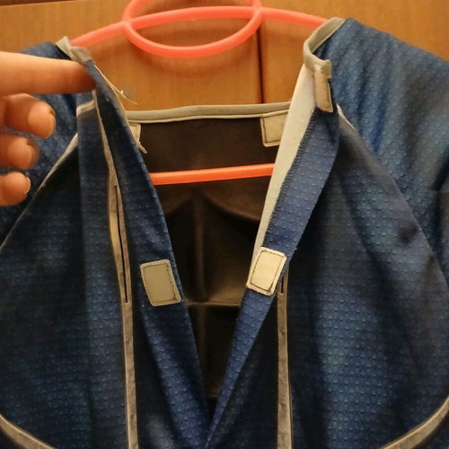 Superman costume used for 7-8 years old, size 122-128 missing red case