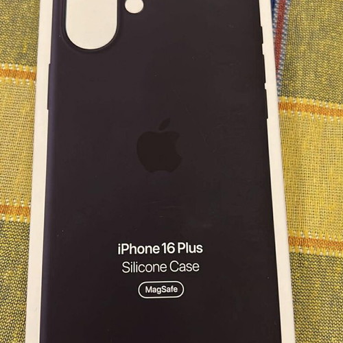 Silicone case for iPhone 16 plus new, black