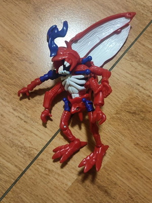 Digimon Kabuterimon φιγούρα μεταχειρισμένη με λείπει φτερό και χεράκι