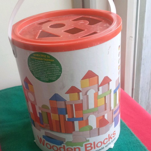 Wooden block toy used, box with 100+ pieces