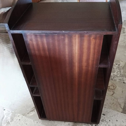 Furniture for vinyl and turntable used with storage space