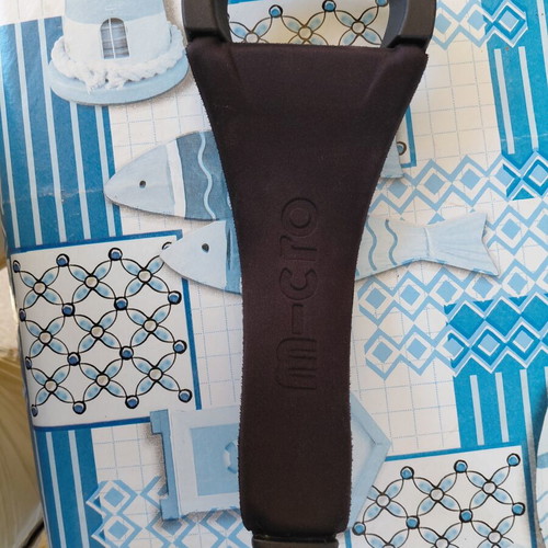 Micro Mini 3-in-1 scooter seat and O-bar handle