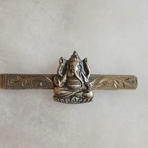 Silver tie or scarf clip, like new, collectible, Ganesa charm