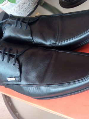 Hugo Boss men's shoes size 40 like new, black moccasins