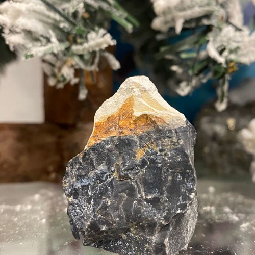 Natural Raw Black Onyx without thermal treatment