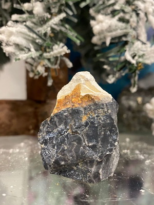 Natural Raw Black Onyx without thermal treatment