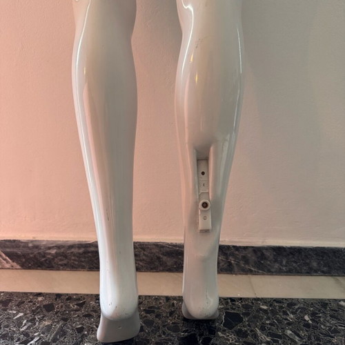 Mannequin used, display doll in excellent condition