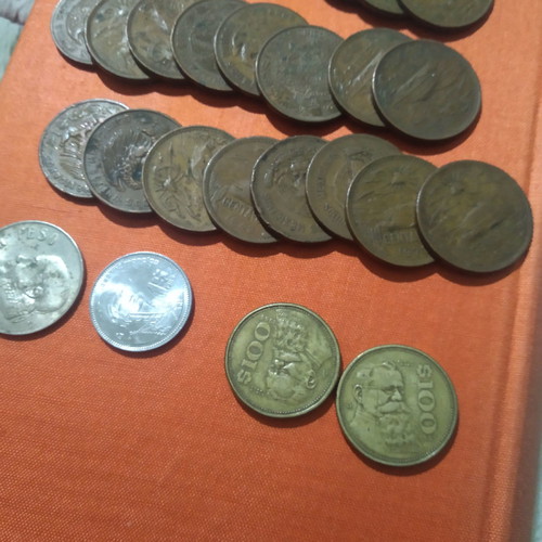 Lot of 30 Mexican coins used