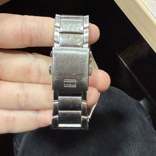 Tommy Hilfiger Men’s Watch Ref. F90312 Like New, Silver Stainless Steel