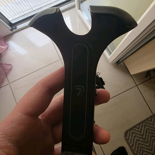 Universal phone holder with clip like new, ideal for delivery