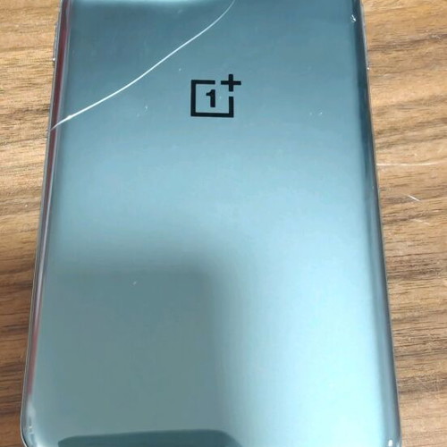 OnePlus 11 12GB 256GB turquoise like new with charger and accessories