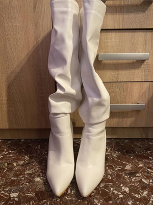 Shein white high-heeled pumps size 38