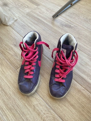 Nike Dunk Vintage кожена спортна обувка като нова, розова и лилава